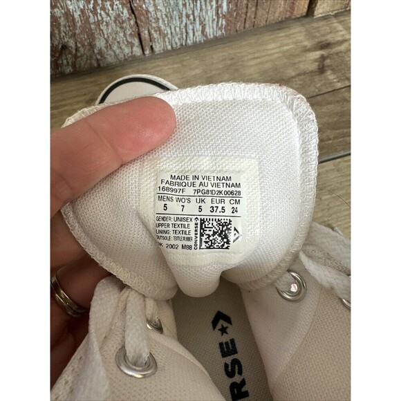 Converse Chuck Taylor All Star Women's size 7 Airbrushed High Top Sneakers - Picture 10 of 10